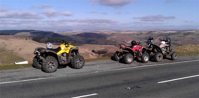 Generic road quads_scenic