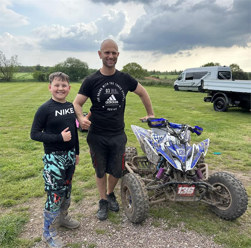 Oli Sansom with Oli Wilsher - training